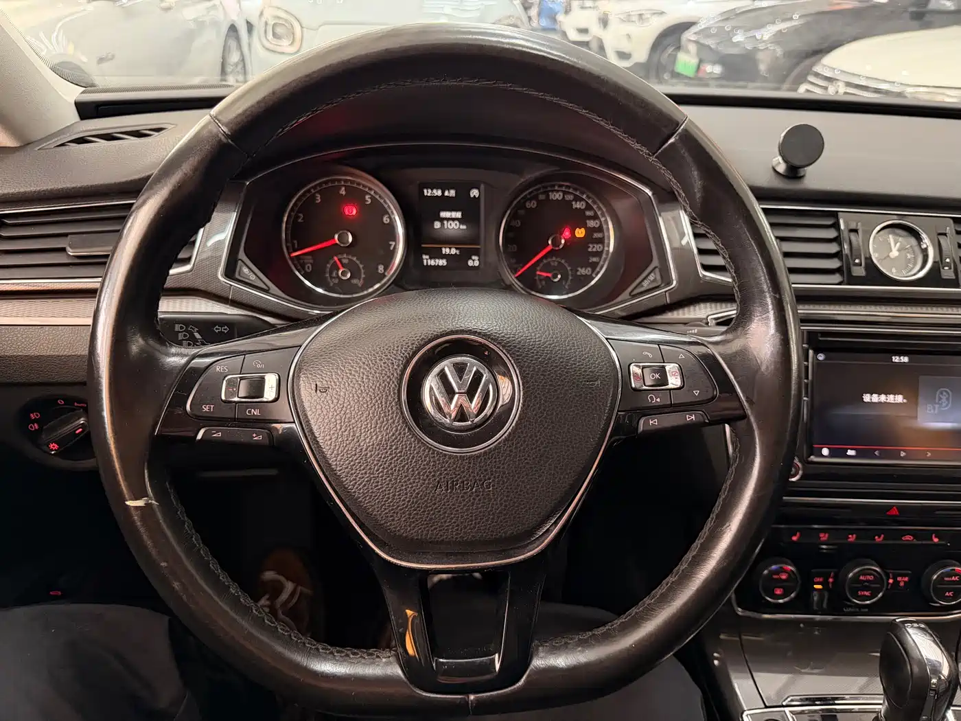 Volkswagen Passat 2016 330TSI DSG Executive Edition фото 13