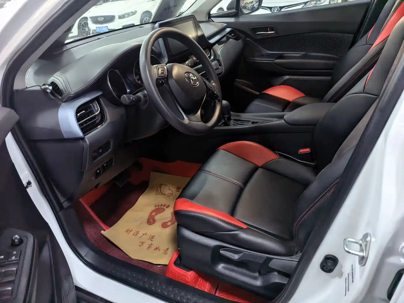 Toyota IZOA 2021 2.0L Yixiang Edition фото 8