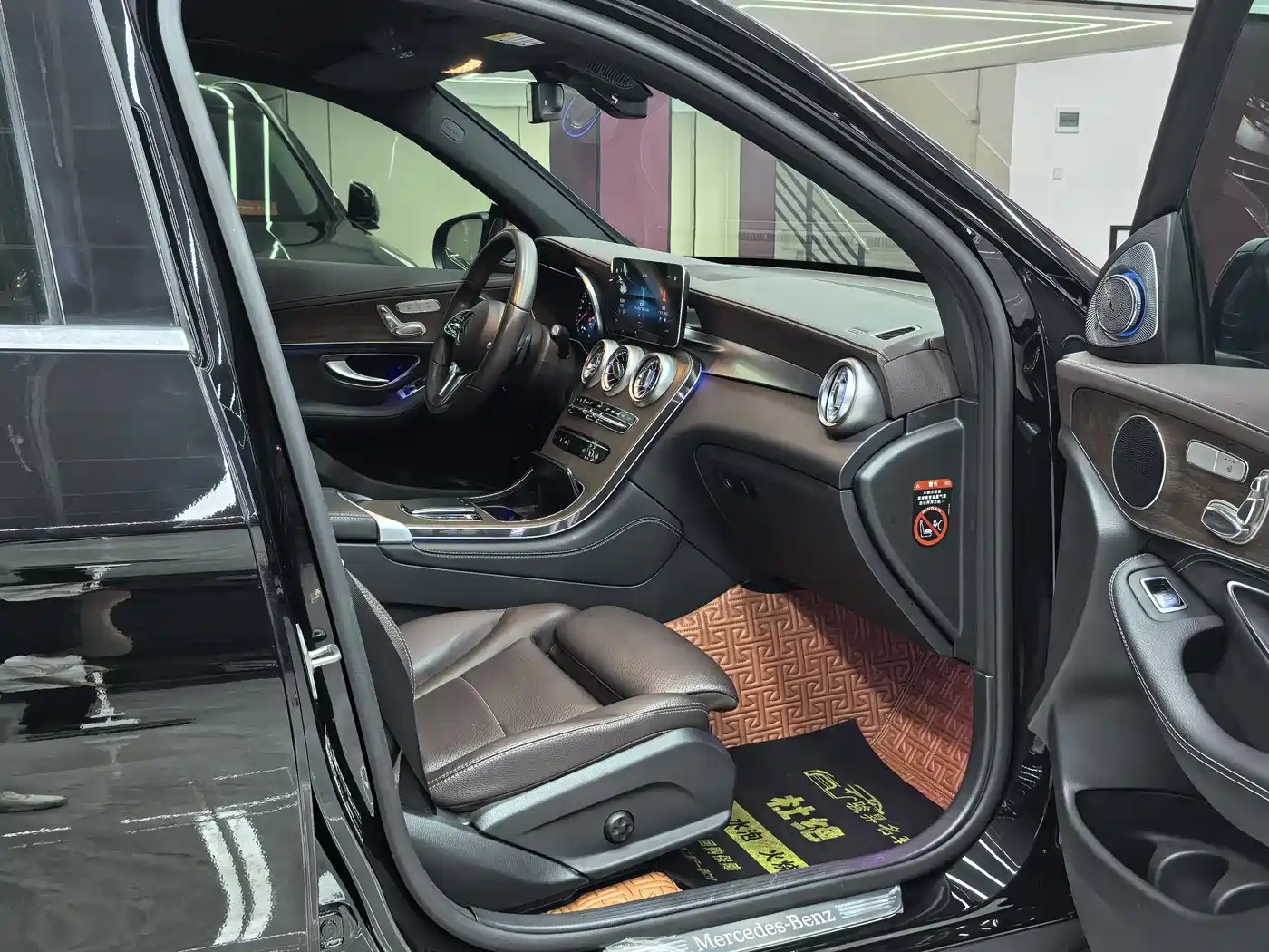 Mercedes-Benz GLC 2020 Facelift GLC 260 L 4MATIC Luxury фото 12