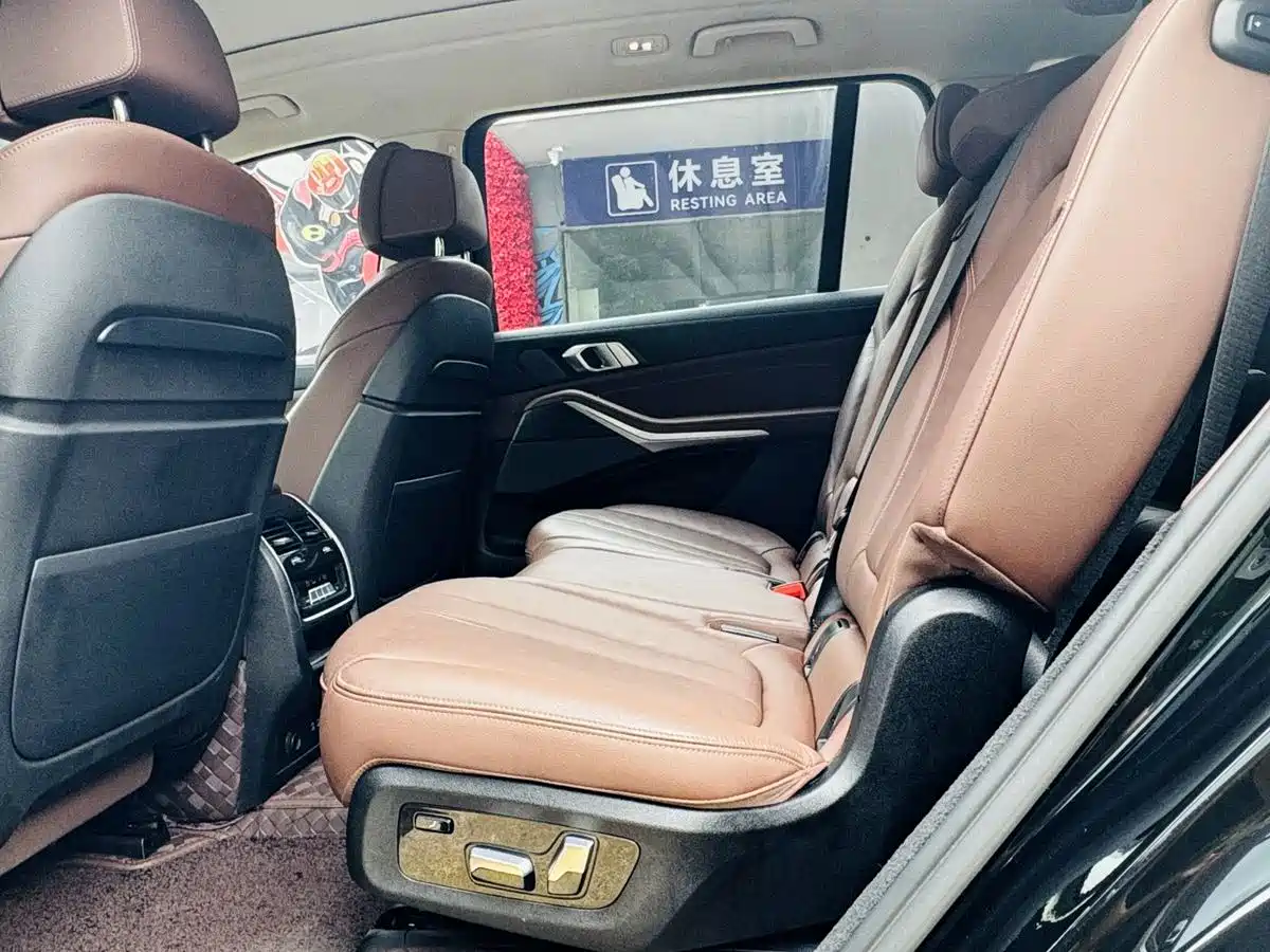 BMW X7 2021 xDrive40i Leading Luxury Package фото 15