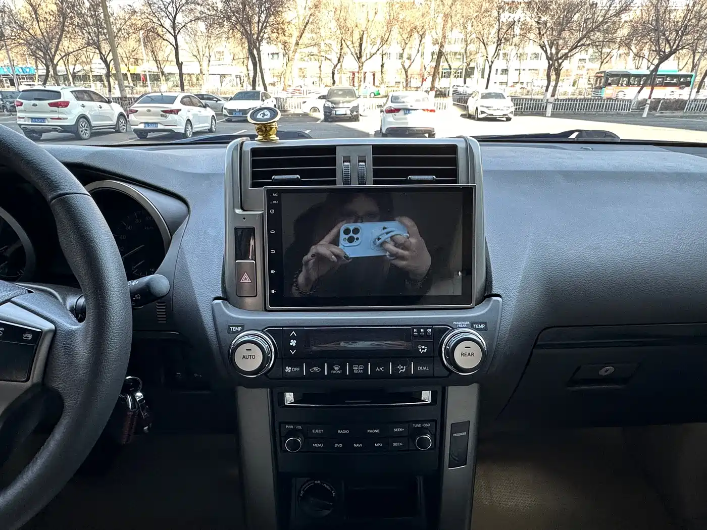 Toyota Prado (Import) 2010 2.7L Manual фото 7