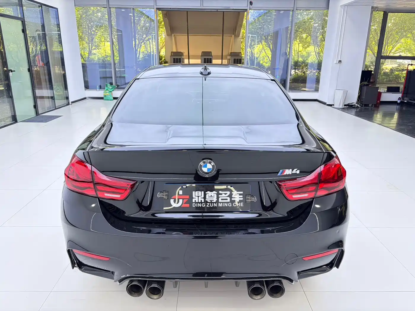 BMW M4 2017 M4 Coupe MT фото 9