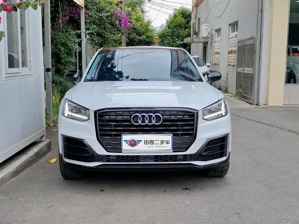 Audi Q2L 2021 Model 35 TFSI Fashion Dynamic фото 2