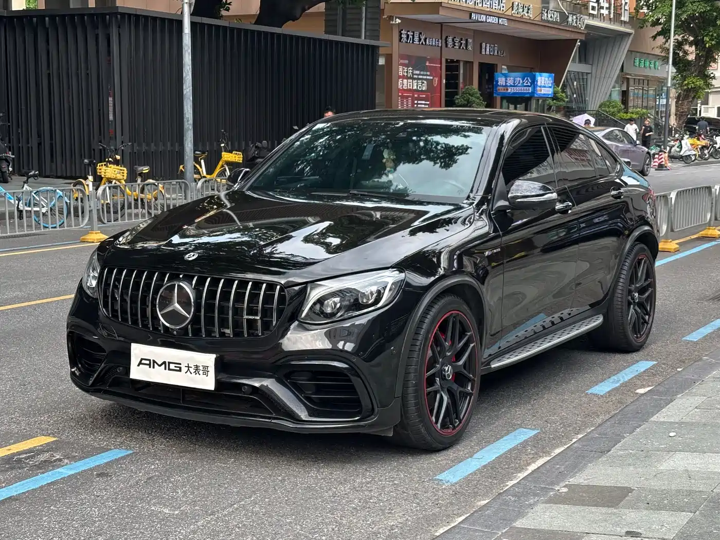Mercedes-Benz GLC Coupe AMG 2018 AMG GLC 63 S 4MATIC+ Coupe SUV