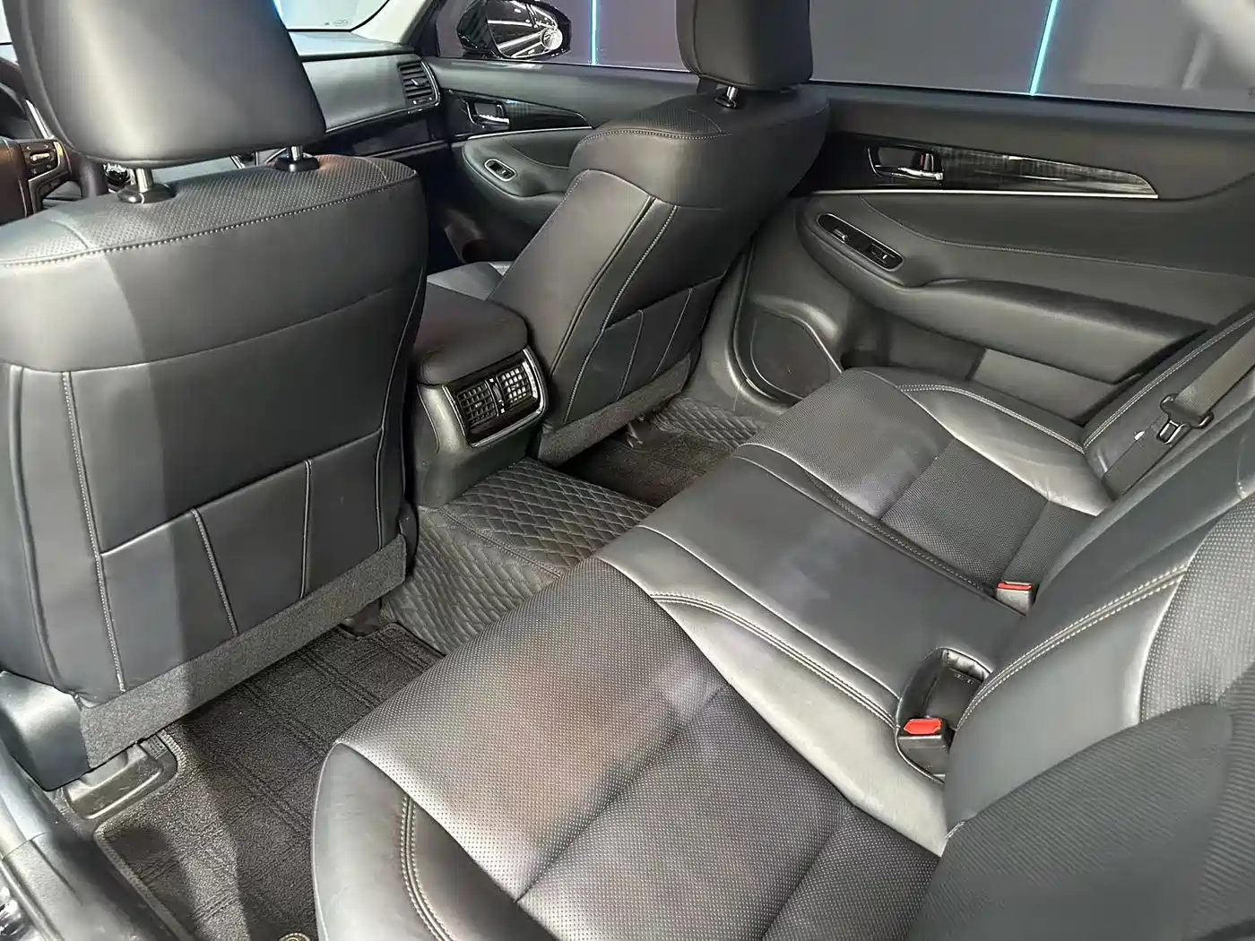 Toyota Crown 2015 2.0T Fashion фото 9