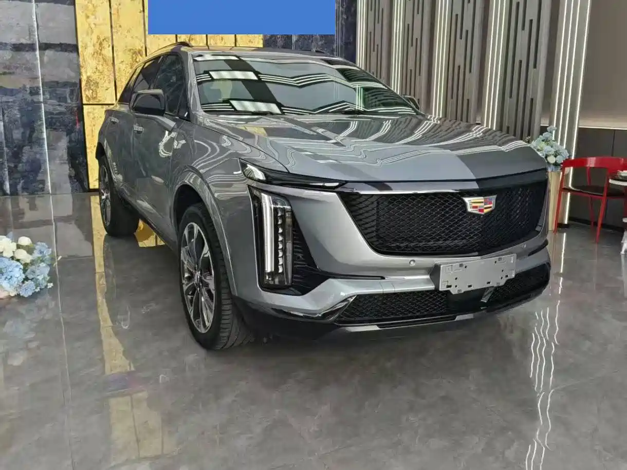 Фото 3 - Cadillac XT5