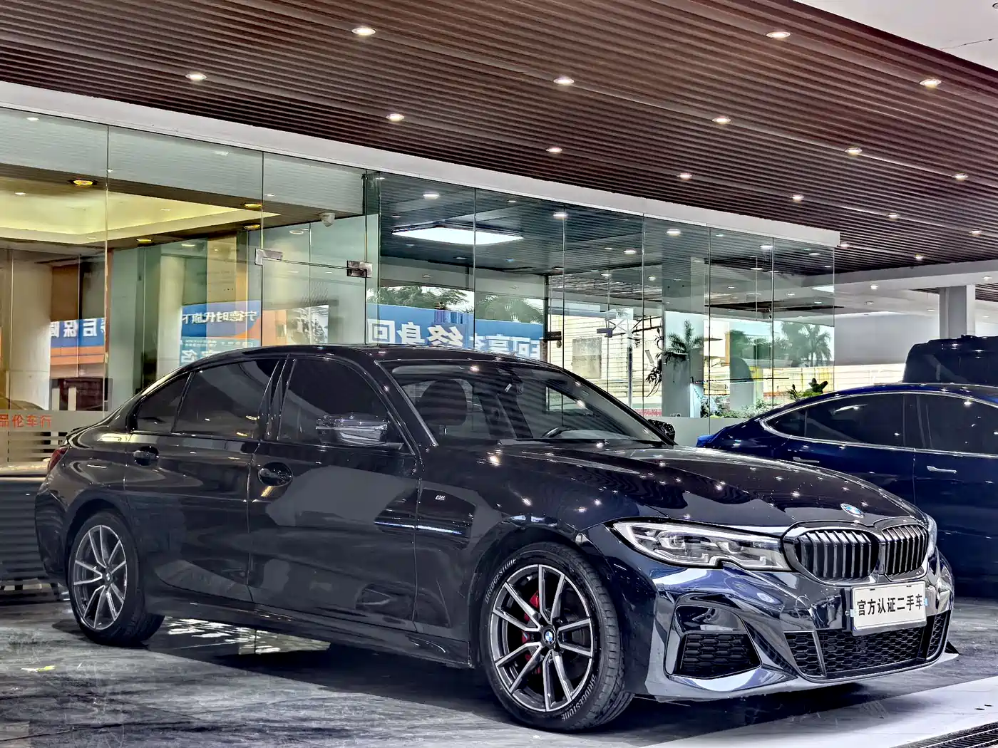 BMW 3-SERIES