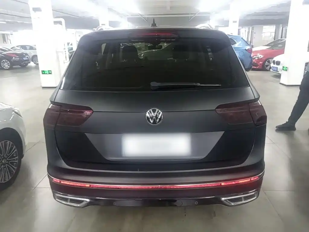 Фото 6 - Volkswagen Tiguan L