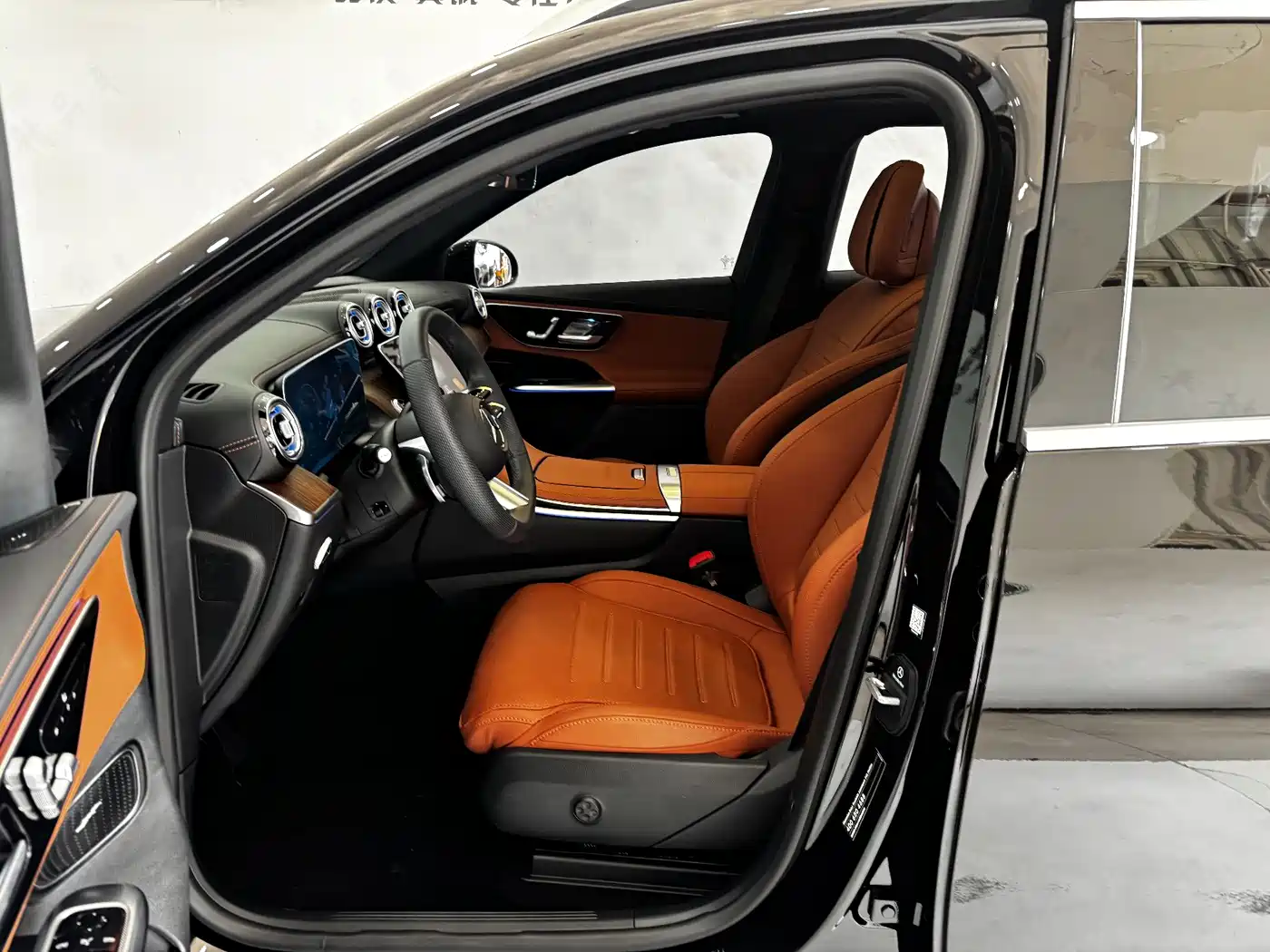 Mercedes-Benz GLC 2025 Facelift GLC 300 L 4MATIC Dynamic 5-seater фото 11