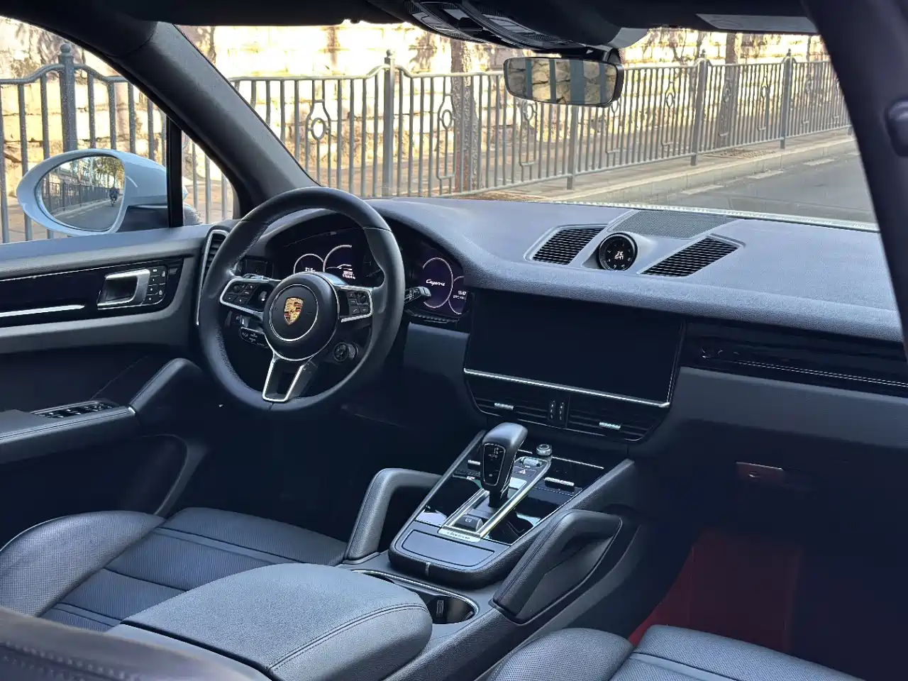 Porsche Cayenne New Energy 2023 Cayenne E-Hybrid 2.0T Platinum Edition фото 4