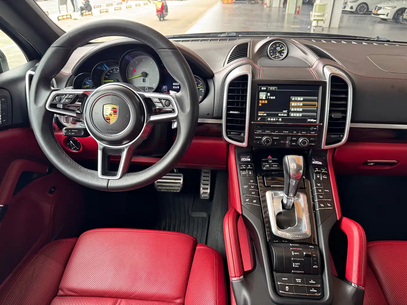 Porsche Cayenne New Energy 2016 Cayenne S E-Hybrid 3.0T фото 10
