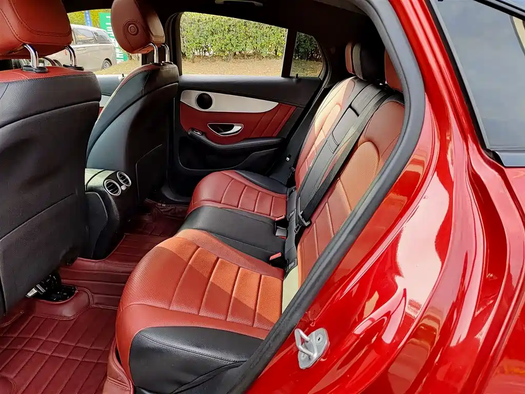 Mercedes-Benz GLC Coupe 2018 GLC 200 4MATIC Coupe SUV фото 8