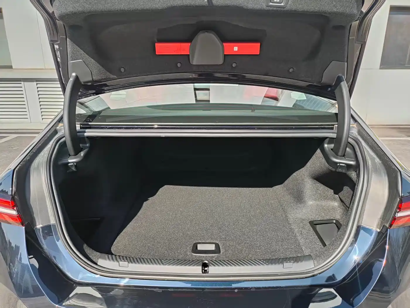 BMW i5 2025 eDrive 35L M Sport Package фото 23