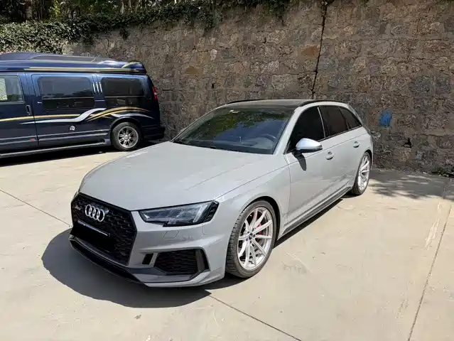 audi rs-4
