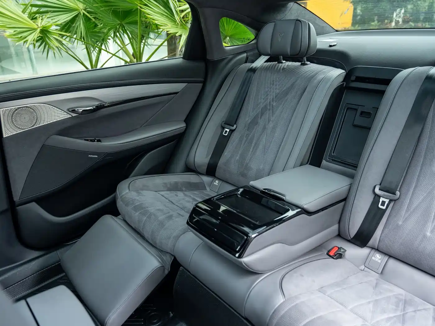 Voyah Auto VOYAH Zhuiguang 2023 4WD Flagship Edition фото 17