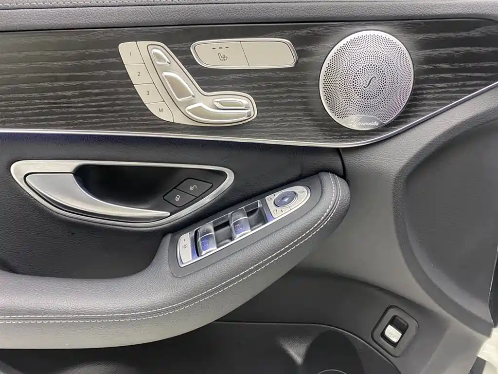 Mercedes-Benz C-Class 2021 C 260 L Sport Starry Exclusive Edition фото 24