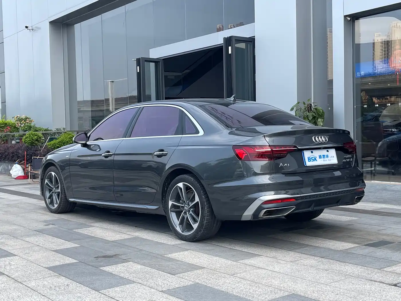 Audi A4L 2020 40 TFSI Fashion Dynamic Edition фото 5