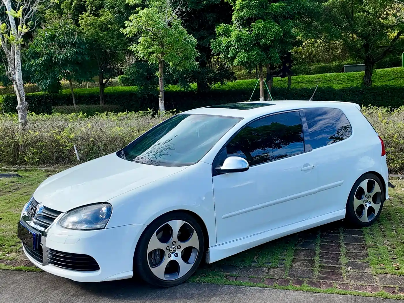 Volkswagen Golf (Import) 2006 GTI 2.0T 3-Door фото 13