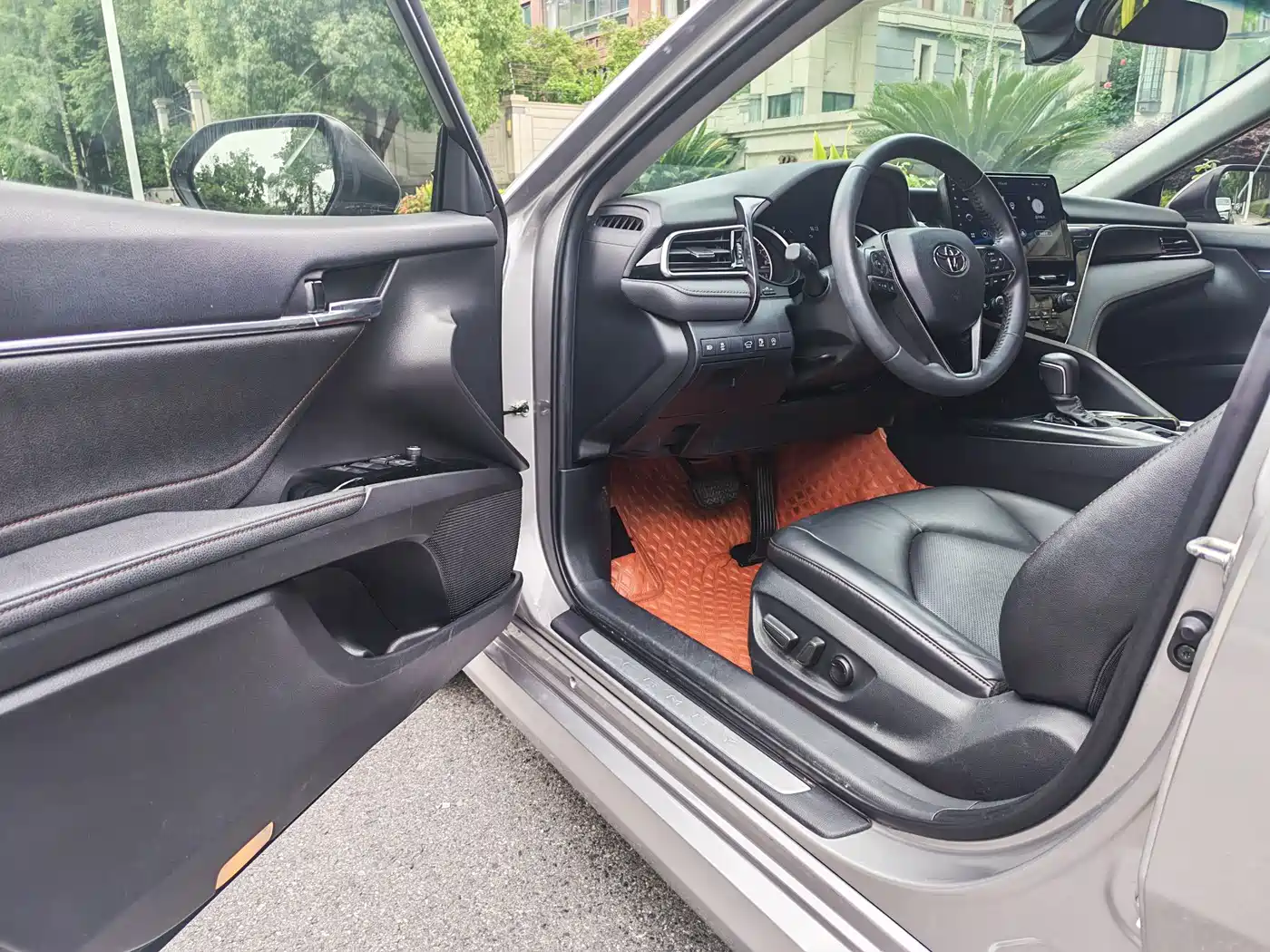Toyota Camry 2021 2.0G Luxury Edition фото 16