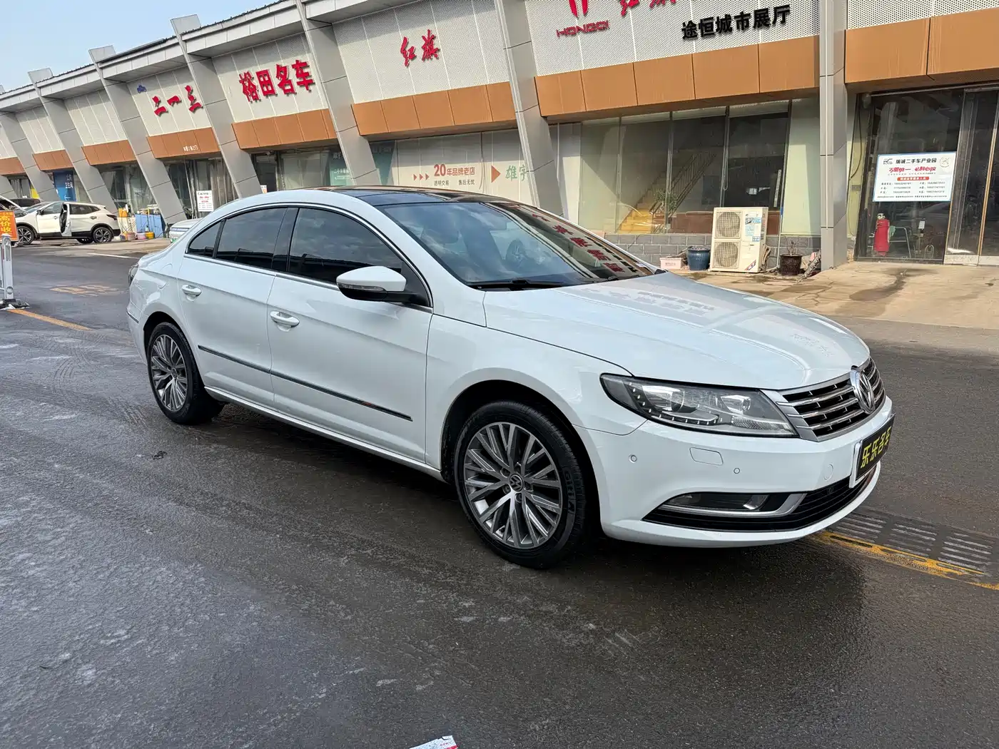 Volkswagen FAW-Volkswagen CC 2015 1.8TSI Luxury фото 2