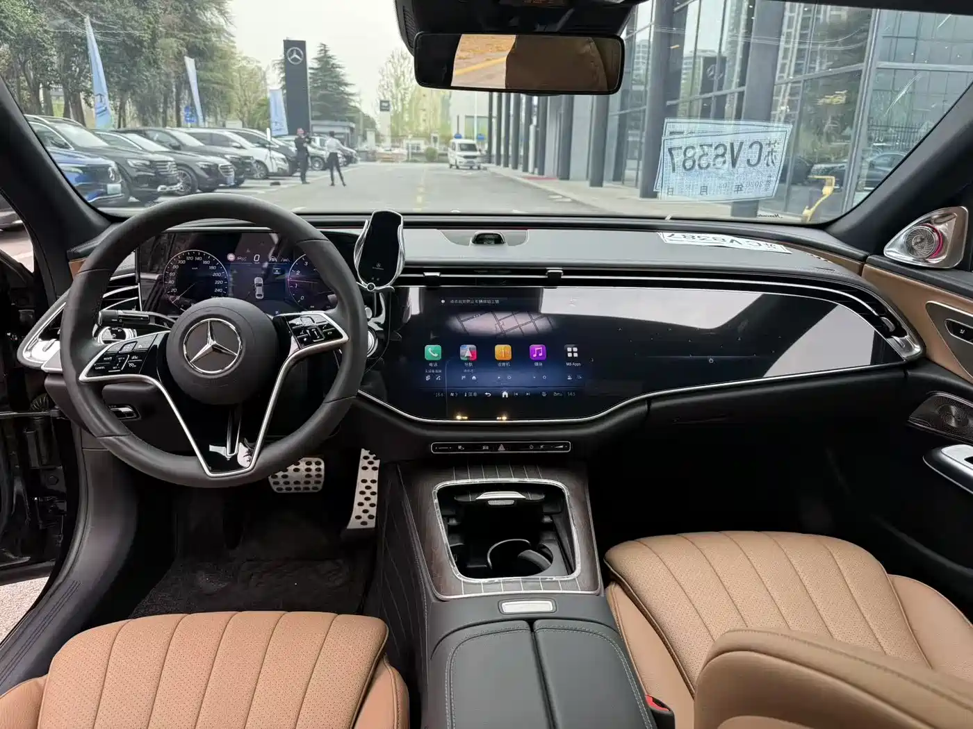 Mercedes-Benz E-Class 2025 E 300 L Luxury фото 4