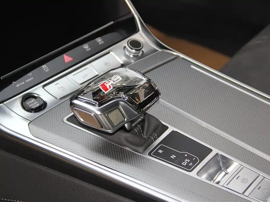 Audi A7L 2024 45 TFSI quattro Premium Luxury фото 20
