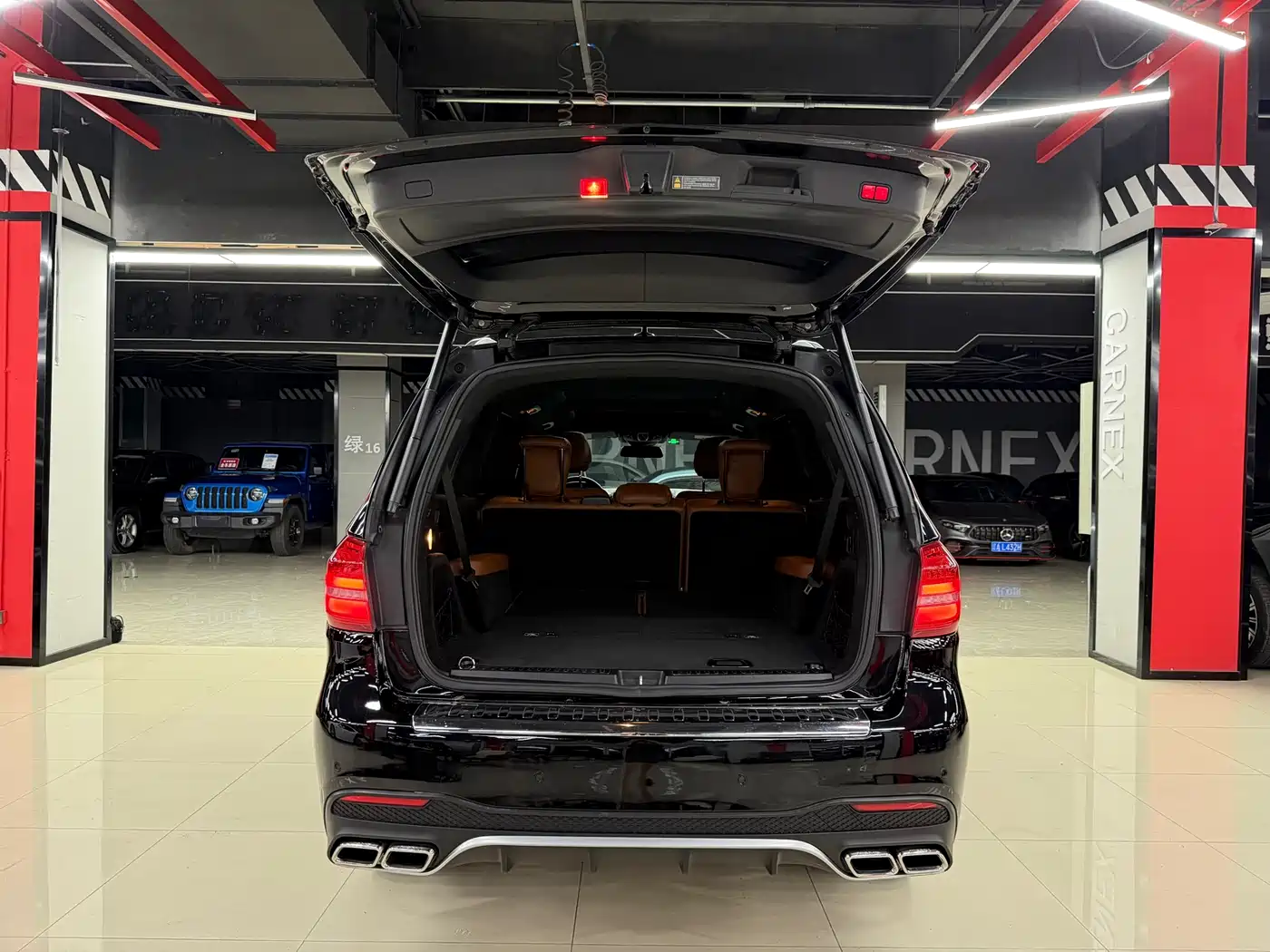 Mercedes-Benz GLS 2017 GLS 400 4MATIC Luxury фото 23