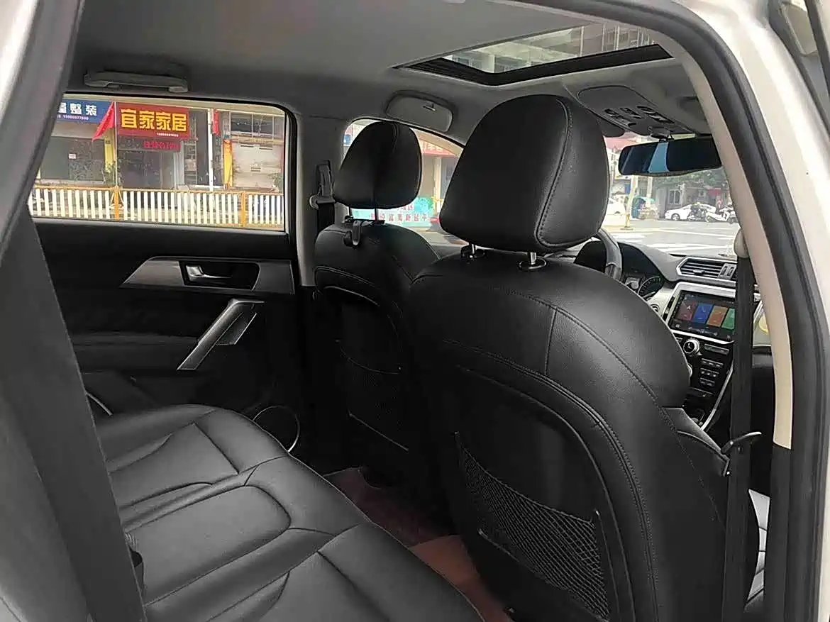 Haval H2 2014 1.5T Manual 2WD Elite Edition фото 8