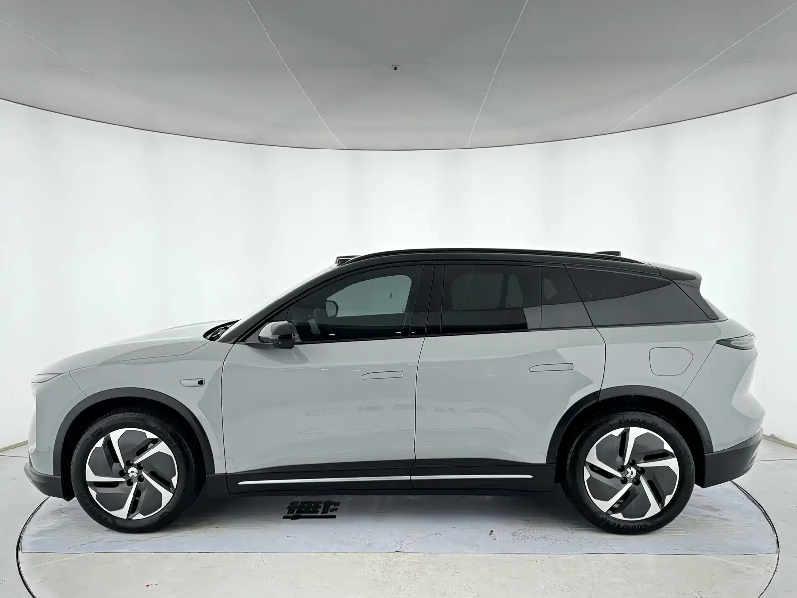 Фото 4 - NIO ES6
