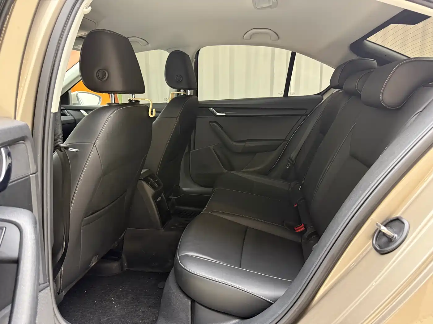 Škoda Octavia 2021 1.5L Automatic Comfort фото 4
