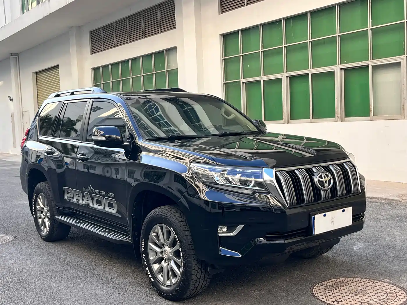 TOYOTA PRADO