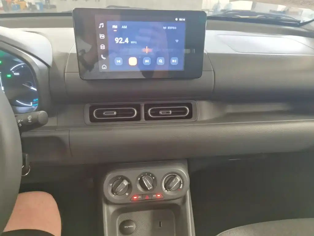 Wuling Motors Wuling Hongguang New Energy 2026 2025 Model Range Extender Hybrid 50KM Standard