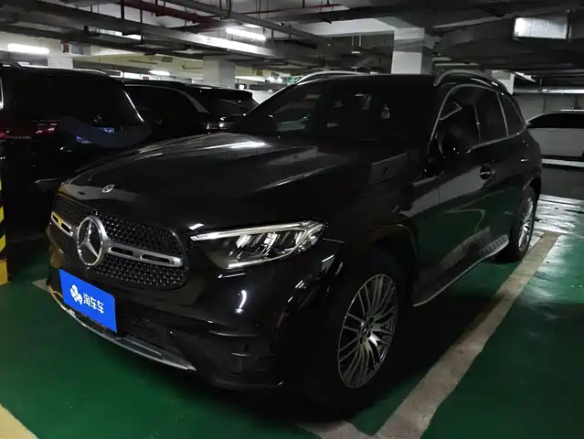 MERCEDES-BENZ GLC