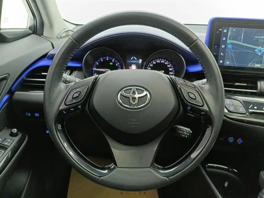 Toyota C-HR 2021 2.0L Luxury Edition фото 15