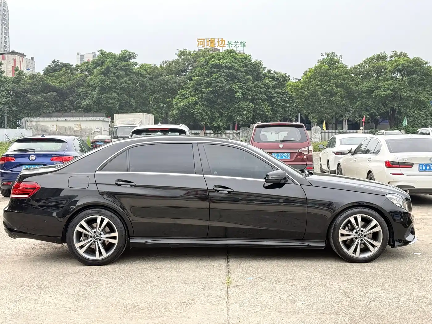 Mercedes-Benz E-Class 2015 E 260 L Sport фото 12