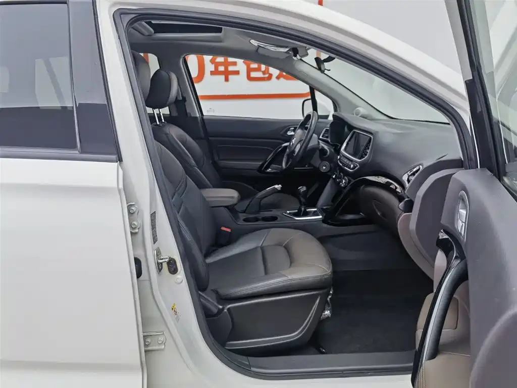 GAC Trumpchi Trumpchi GS4 2017 235T G-DCT 2WD Luxury фото 23