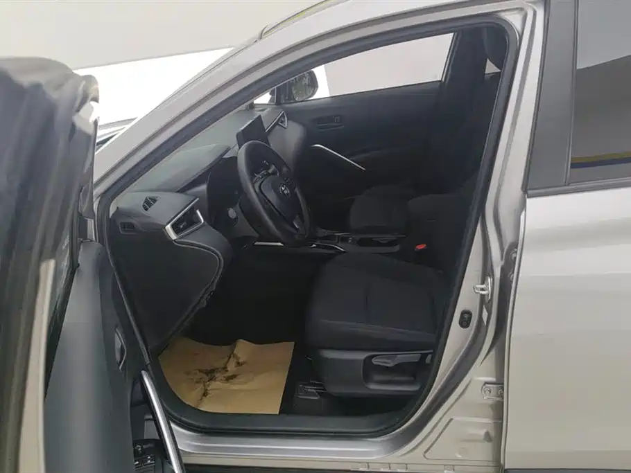 Toyota Corolla Cross 2022 2.0L Elite Edition фото 9