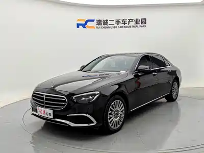 Mercedes-Benz E