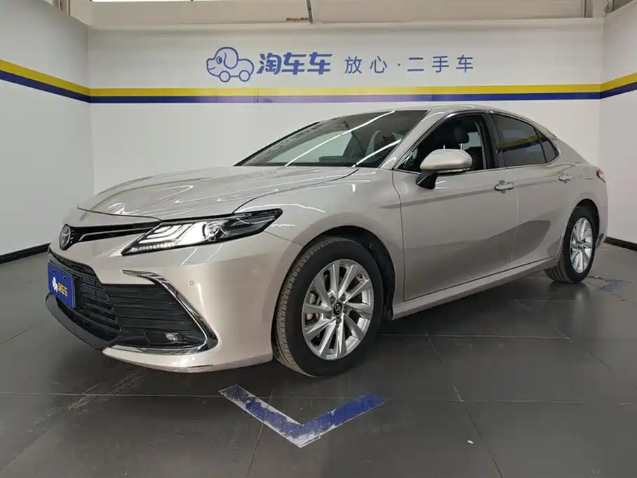 Toyota Camry 2021 2.0G Luxury Edition