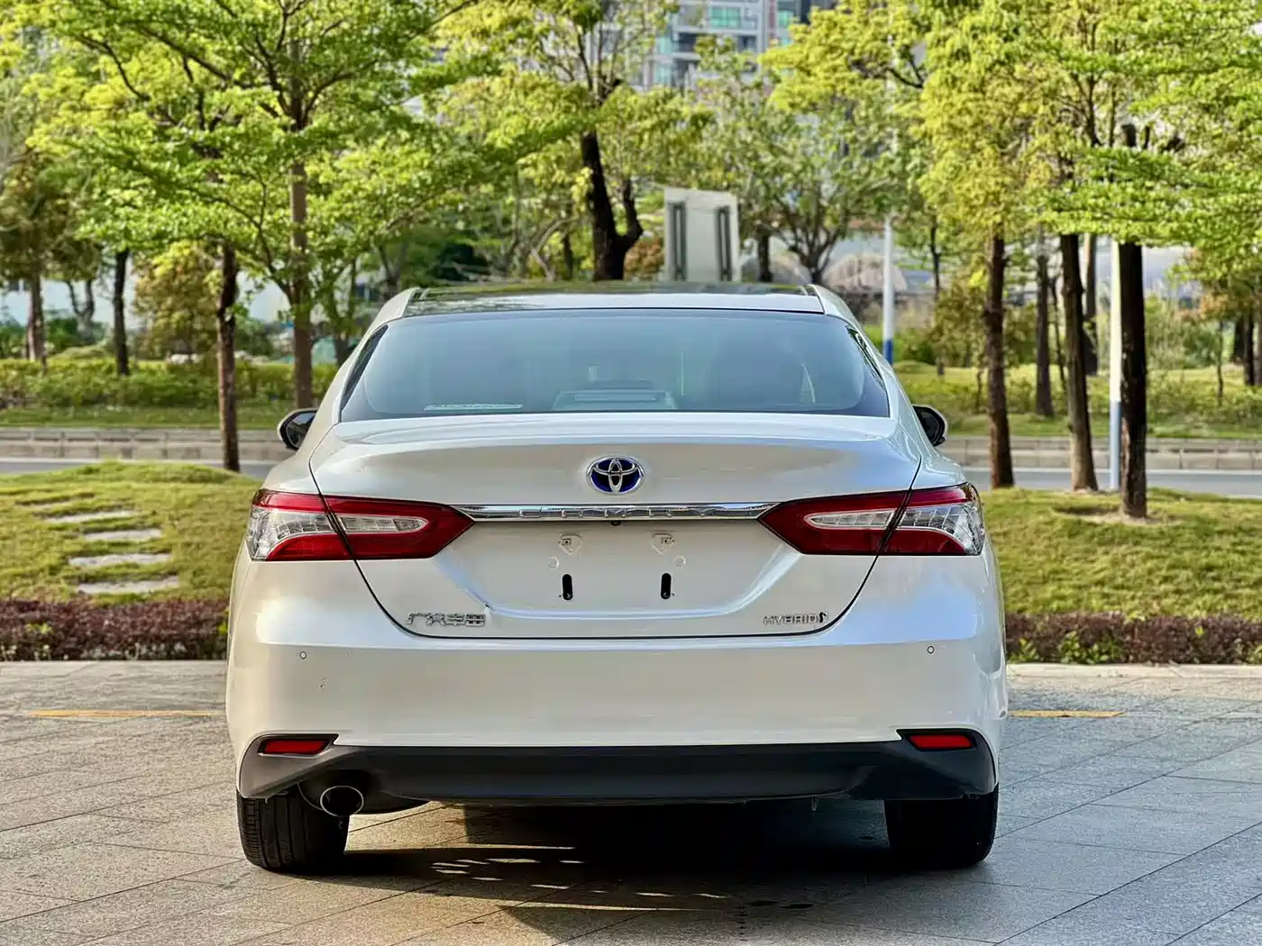 Toyota Camry 2019 Facelift Hybrid 2.5HG Luxury Edition фото 8
