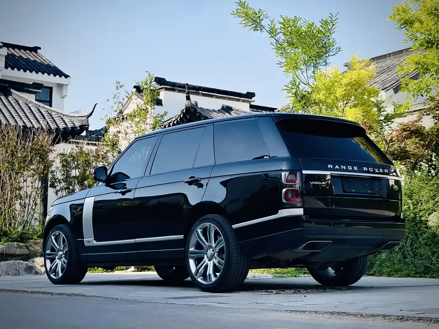 LAND ROVER RANGE ROVER