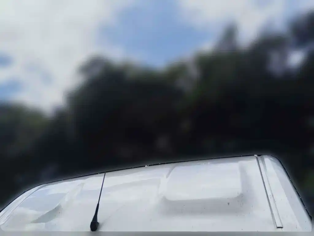 Dongfeng Yufeng Yufeng 2020 2020 Model 2.3T Economy Standard Edition Logistics Vehicle Short Wheelbase Medium Roof 5-9 Seats WP2.3