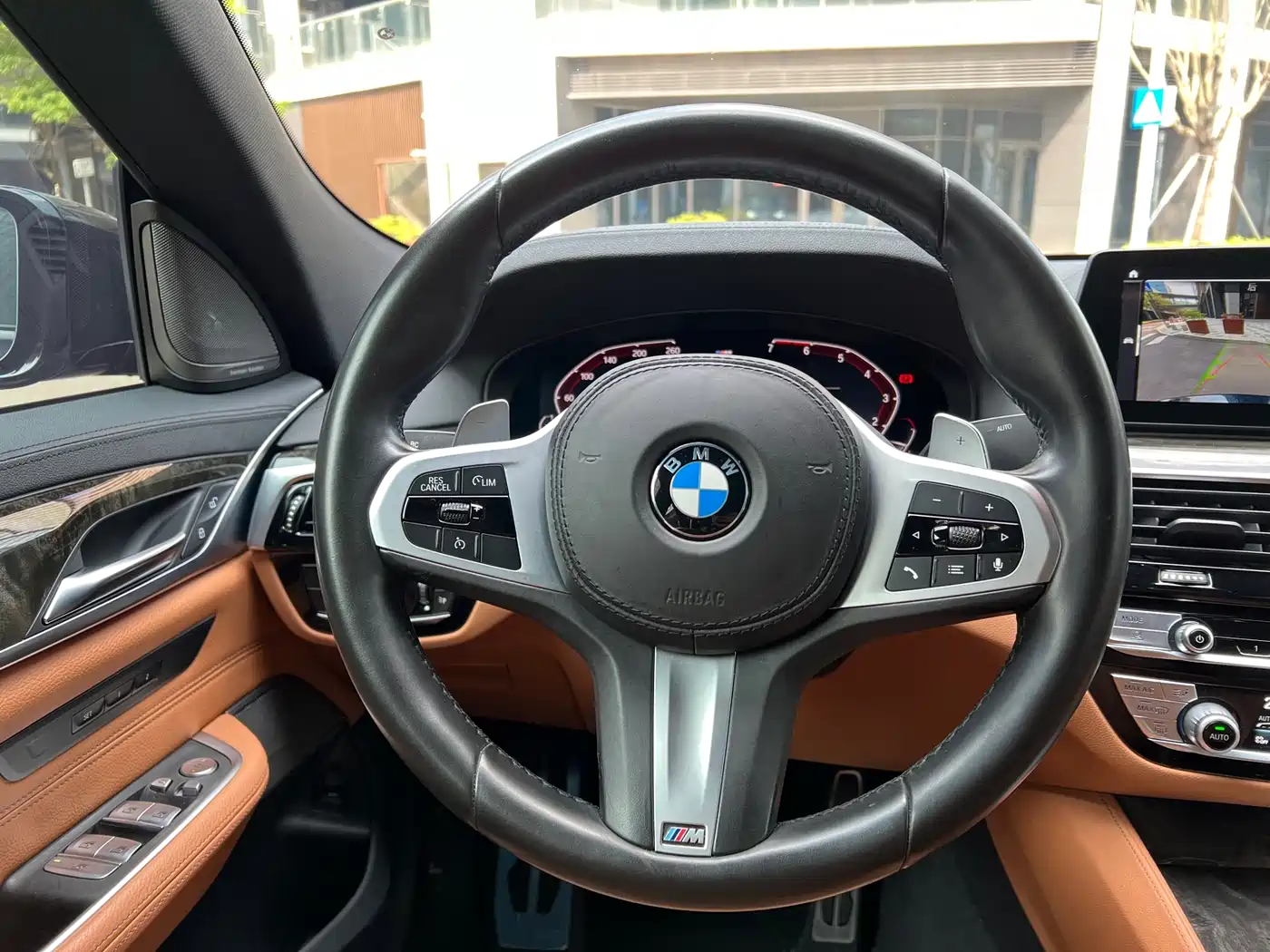 BMW 6 Series GT 2020 630i M Sport Package фото 15