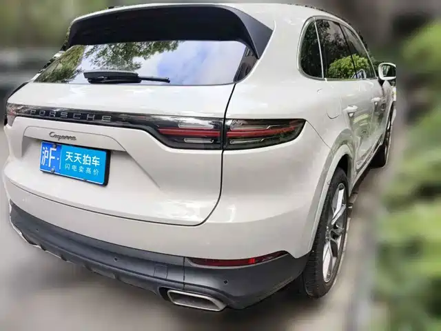 Porsche Cayenne 2019 Cayenne 3.0T — фото 2