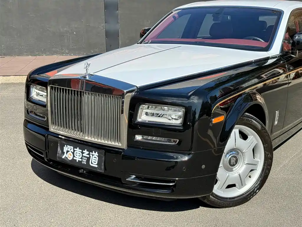 Rolls-Royce Phantom 2012 2013 6.7L Extended Wheelbase (EWB)