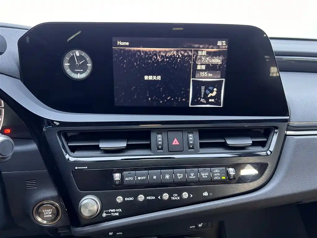 Lexus ES 2021 200 Excellence Edition фото 25