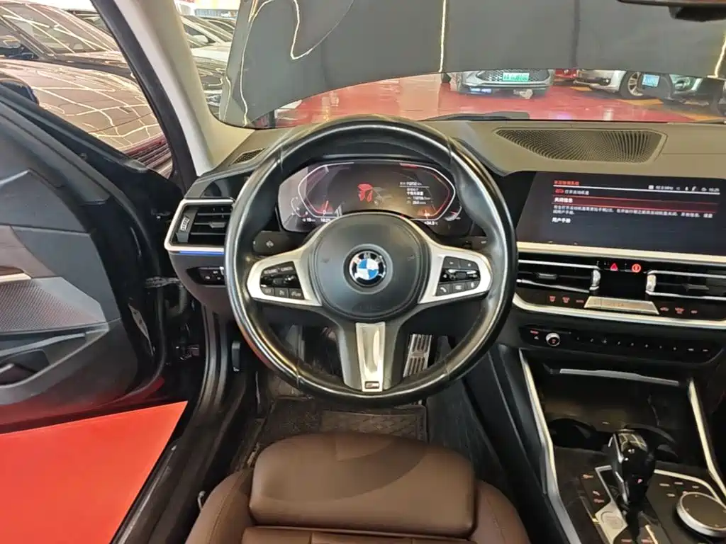 BMW 3-SERIES