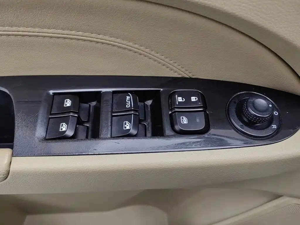 Фото 9 - Baojun 730