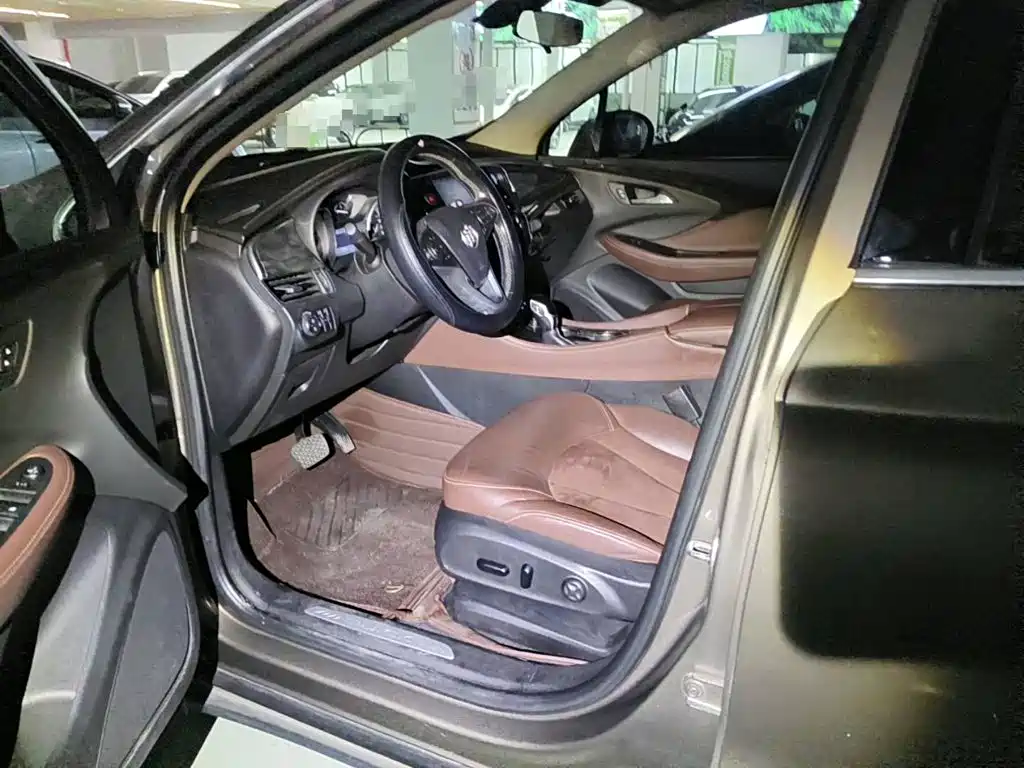 Фото 8 - Buick Envision Plus