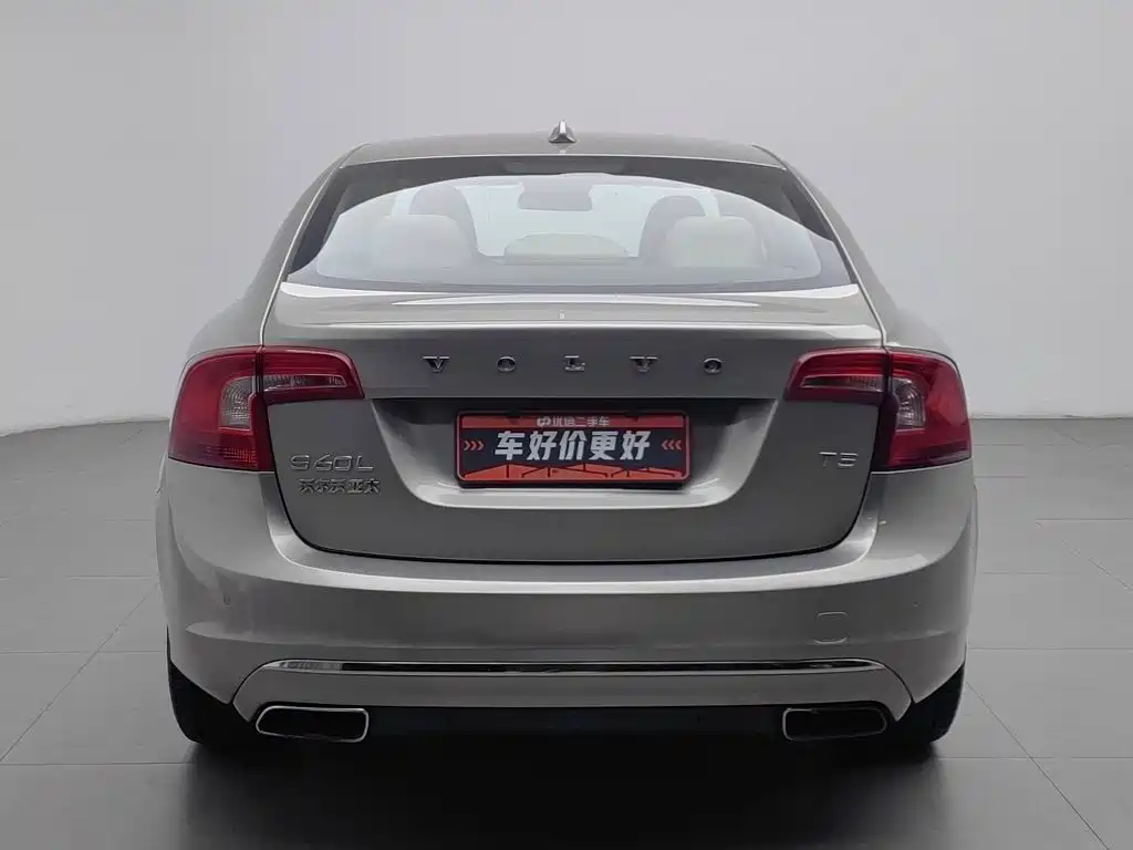صورة 4 - Volvo S60